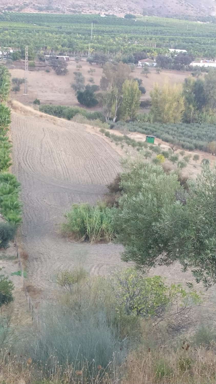 Plot en venda in Alhaurín de la Torre