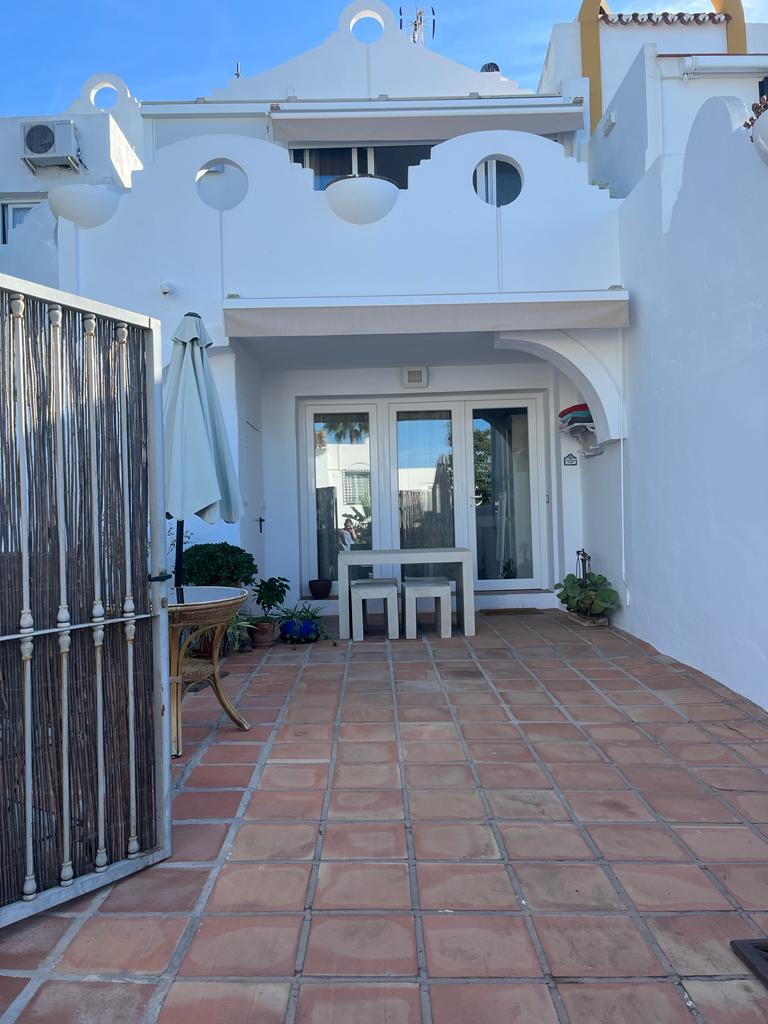 Chalet for rent in Reserva de Marbella