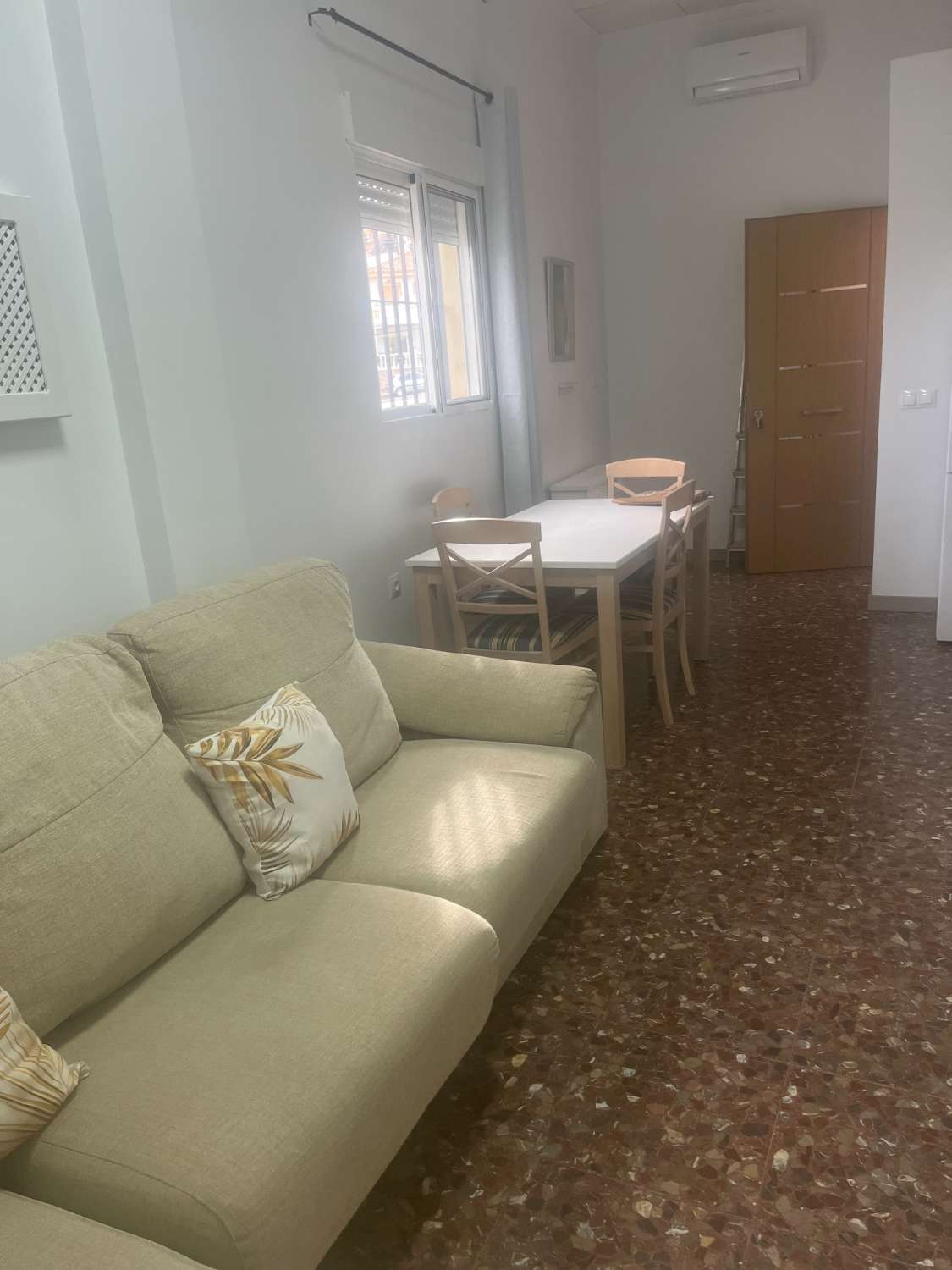 Apartamento en alquiler en Maqueda (Málaga)